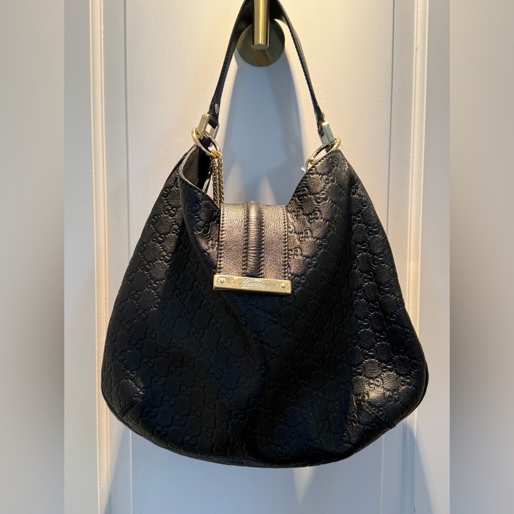 Gucci Black Leather Shoulder Bag